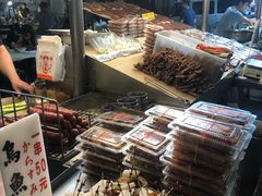 -六合夜市