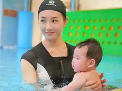 -艾悠宝亲子游泳俱乐部