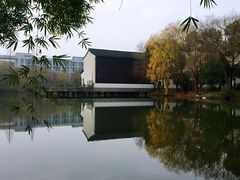 -晓风书屋(浙大紫金港店)