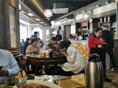 大堂-王明古法砂锅居(开化寺店)