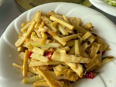 -天乐农家鱼头王(天目湖店)