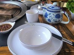 -老刘生态大鱼坊铁锅炖鱼(赛马场店)