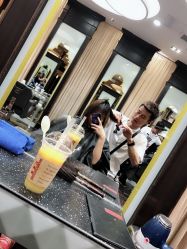 点击看大图 -八佰伴8008星级形象店