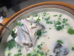 -姜君·千岛湖鱼头馆(浦东大道店)