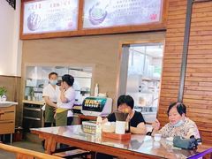 -笑来喜馄饨小笼工坊店(湖滨街店)