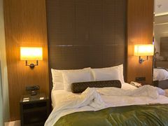 -上海滴水湖皇冠假日酒店