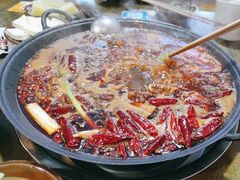-黄潇洒老火锅(九眼桥宏济巷店)