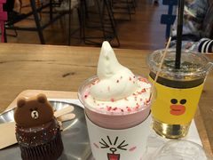 -LINE FRIENDS Garosu-gil Flagship Store