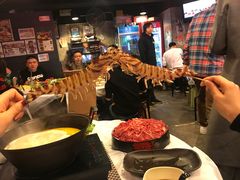 -鲜入围煮花胶鸡海鲜火锅