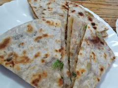 -溢心园香河肉饼总店