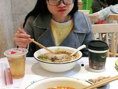 -丽丽三鲜螺蛳粉(田林路店)