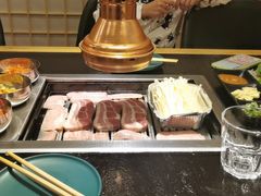 -臻牛烤肉
