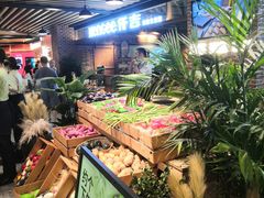 -周黑鸭(武汉汉阳区江城大道永旺店)