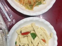 -金杨拉面王小吃面馆·牛三宝面·红烧牛肉粉