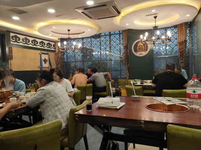 草原格尔勒铜锅涮"家门口的好吃处.从饭店开业就去了,一直喜.