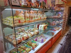 面包甜点陈列柜-鼎丰真(四马路店)