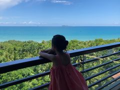 -三亚湾海居铂尔曼度假酒店