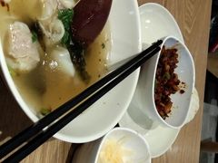 -三好食堂(煎饺·馄饨·肉饼米线·盛世广场店)