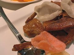 虾片脆皮鸡-杭州香格里拉·香宫中餐厅