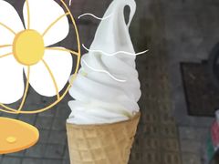 -蜜雪冰城·冰淇淋与茶(广场店)