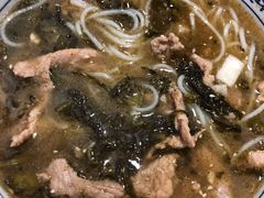 酸菜肉片米线-贵州米线(童家巷店)
