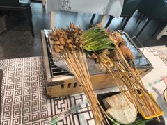 -云晓光头烧烤吧(德平路店)