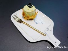 -UNI UNI(环亚凯瑟琳店)