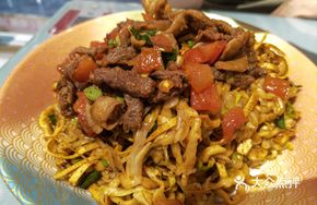 Beef and Pork Intestine Fried Noodles