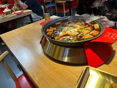-三顾烤庐·烤鱼·烧烤·龙虾(奉贤店)