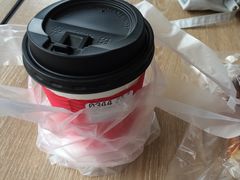 -85度C(生甜甜圈研究工坊·上海平凉店)