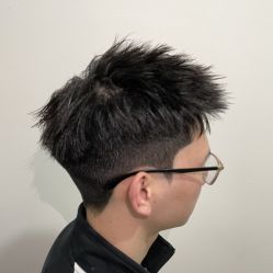 -MONE美发沙龙