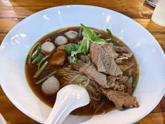 -席娜卡琳火车铁道夜市