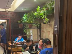 -万记麻辣烫国展总店