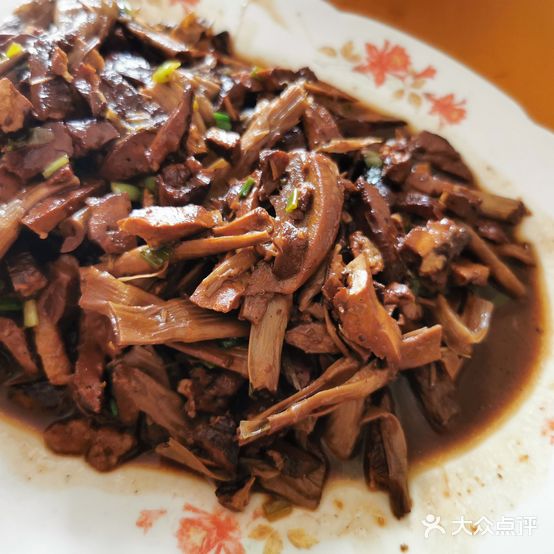 小云酒店(延陵村卫生室东)
