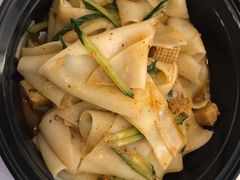 -荀记肉夹馍(三八家乐福店)