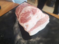 五花肉-肉甲韩国木炭烤肉(新壹街1店)