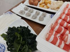 -楼外楼大刀肉传统火锅居(繁荣路店)