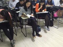 在校学生-西班牙语王国
