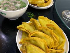 -老新隆牛肉锅贴(新街口店)