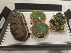 -HOT CRUSH趁热集合·现烤面包(上海环球港店)