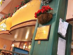 -玛格萝妮比萨屋(四平店)