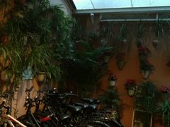 -拖板鞋咖啡旅行酒店(春熙路地铁站店)