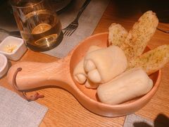 餐前烤面包-锦潼西餐厅