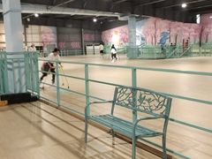 -极限PLAY运动娱乐新世界·团建派对潮玩休闲馆·室内蹦极高空游乐园