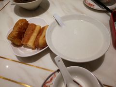 白粥并油条-稻香酒家·35年老字号(侨光店)