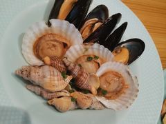 -花和海鲜自助(梅江店)