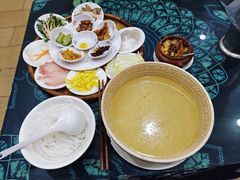-桥香园云南过桥米线(金马碧鸡店)