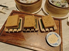 松糕夹煎堆-广州花园酒店荔湾亭·地道点心·粤式饮茶
