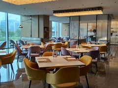 -深圳国际会展中心希尔顿酒店(前海华发冰雪世界店)