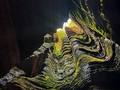 -梭布垭石林景区